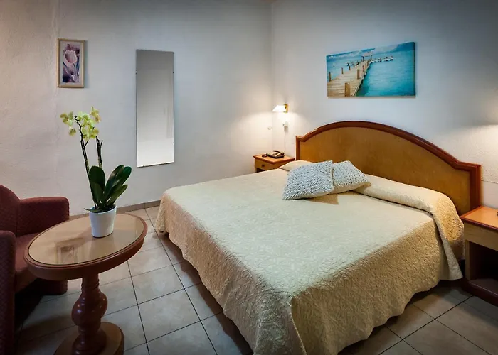 旅馆 伊思鲁姆斯德尔安杰罗酒店 洛迦诺