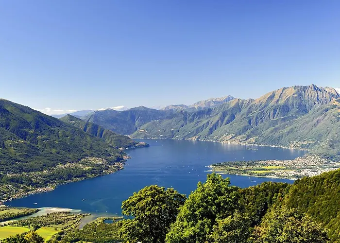 伊思鲁姆斯德尔安杰罗酒店 *