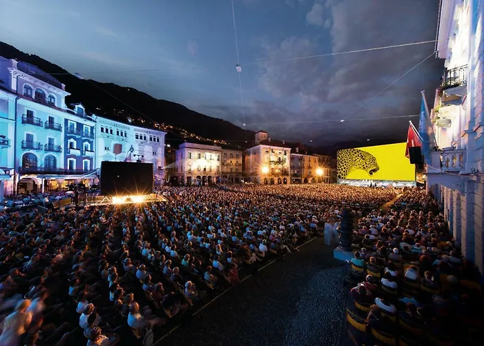 伊思鲁姆斯德尔安杰罗酒店