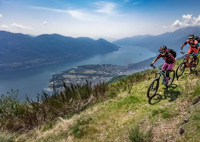 伊思鲁姆斯德尔安杰罗酒店 *