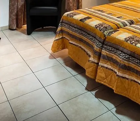 Easyrooms Dell'angelo Albergue