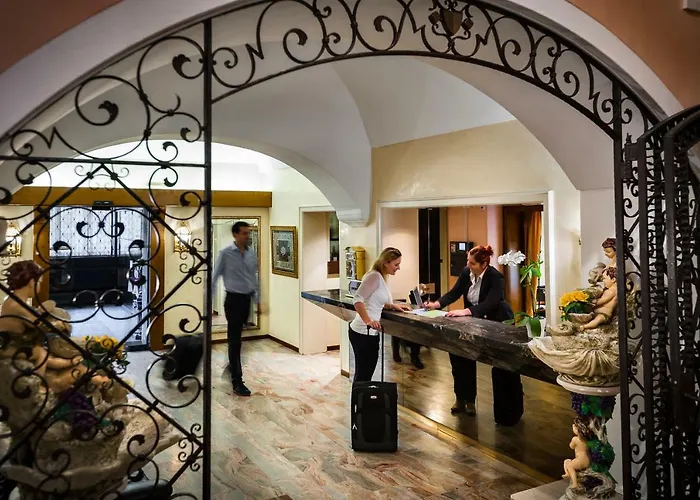 Easyrooms Dell'angelo Hostel Locarno